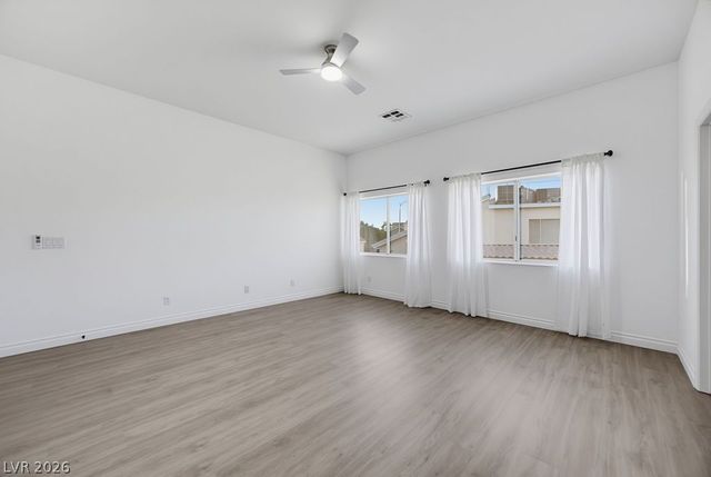 7424 Alcove Glen Court, Las Vegas, NV 89129