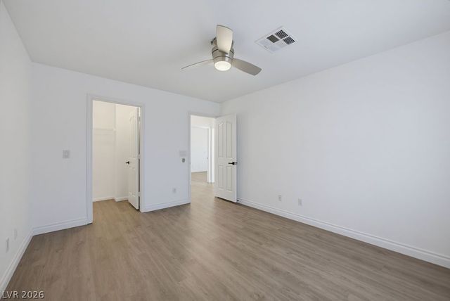 7424 Alcove Glen Court, Las Vegas, NV 89129