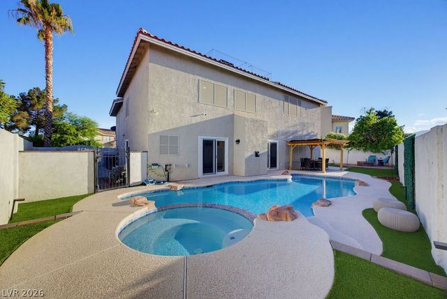 7424 Alcove Glen Court, Las Vegas, NV 89129