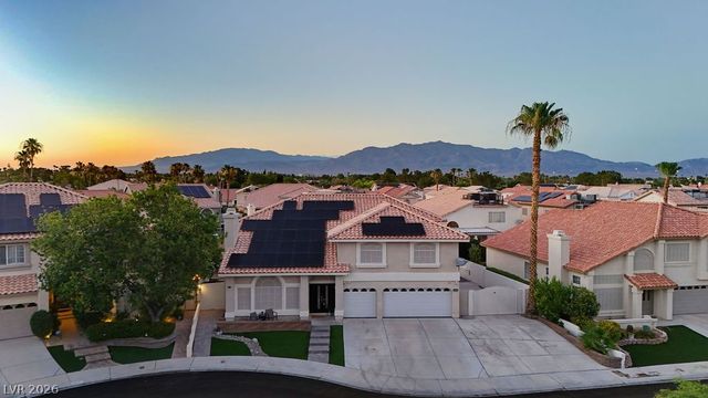 7424 Alcove Glen Court, Las Vegas, NV 89129