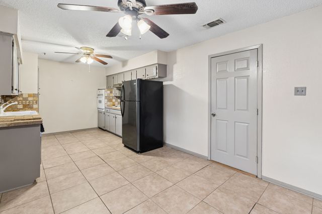 7016 Briardale Drive, North Richland Hills, TX 76182