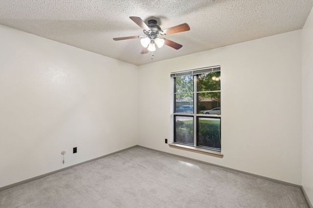 7016 Briardale Drive, North Richland Hills, TX 76182