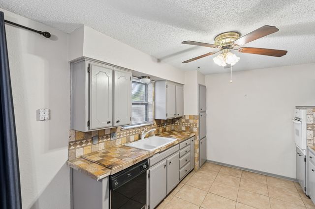 7016 Briardale Drive, North Richland Hills, TX 76182