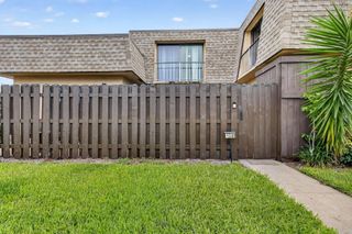 1201 WATERVIEW Circle 12a, Palm Springs, FL 33461