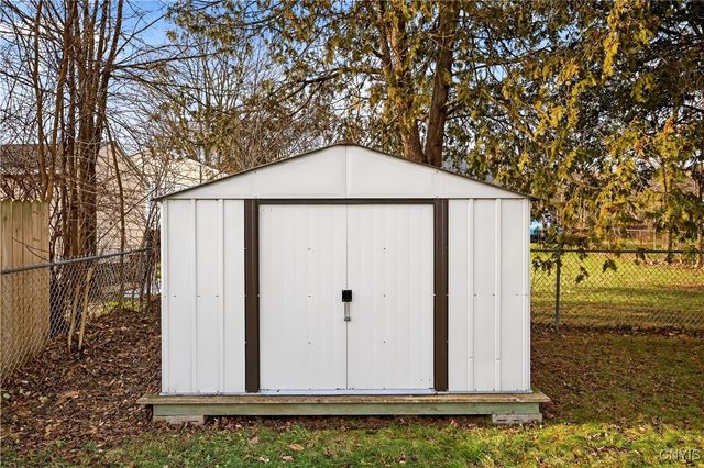 246 Academy Place, Syracuse, NY 13207