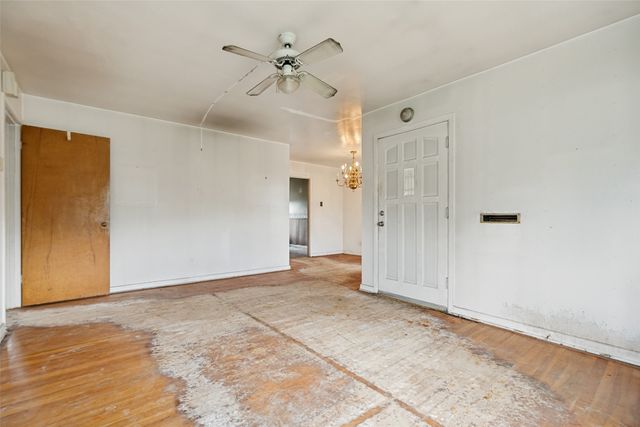 1112 E Ann Arbor Avenue, Dallas, TX 75216