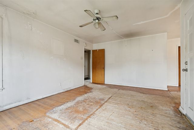 1112 E Ann Arbor Avenue, Dallas, TX 75216
