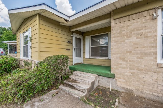 1112 E Ann Arbor Avenue, Dallas, TX 75216