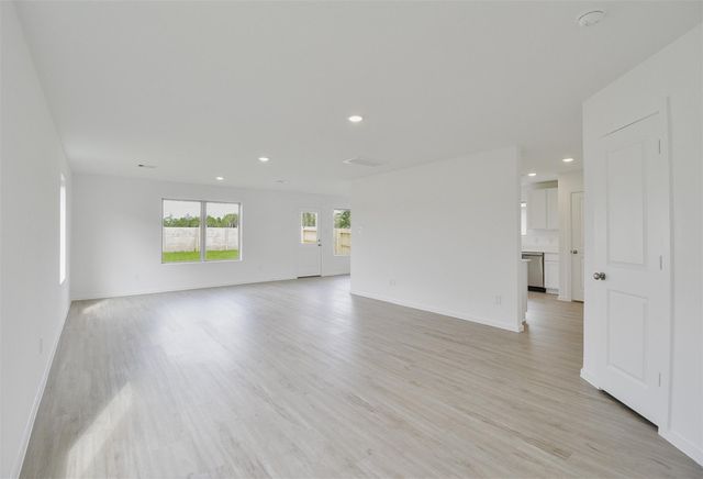 18546 Cepagatti Dr, New Caney, TX 77357