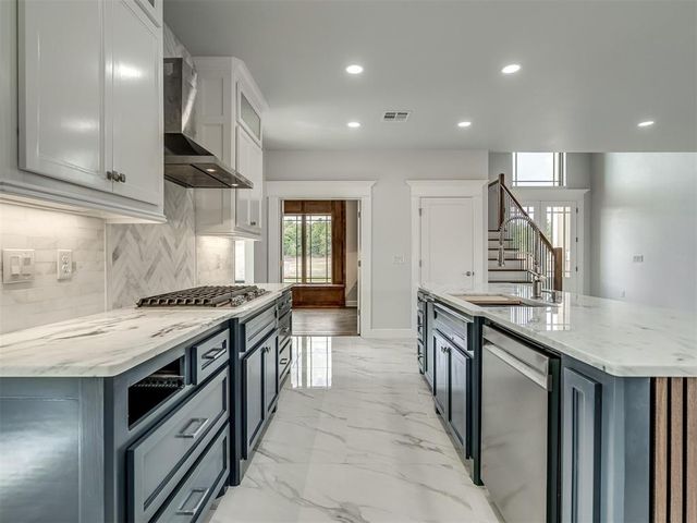8302 Autumn Blaze Drive, Blanchard, OK 73010