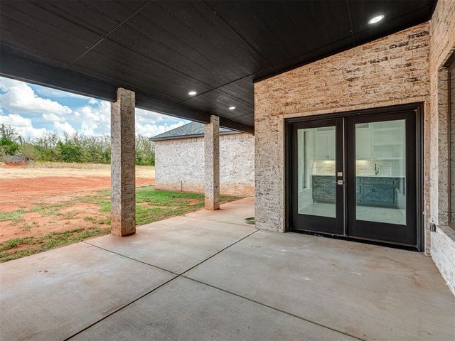 8302 Autumn Blaze Drive, Blanchard, OK 73010