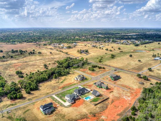 8302 Autumn Blaze Drive, Blanchard, OK 73010
