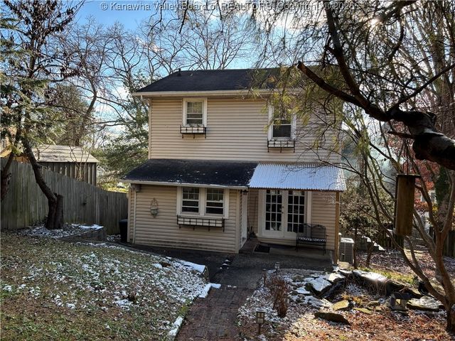 946 Mathews Avenue, Charleston, WV 25302