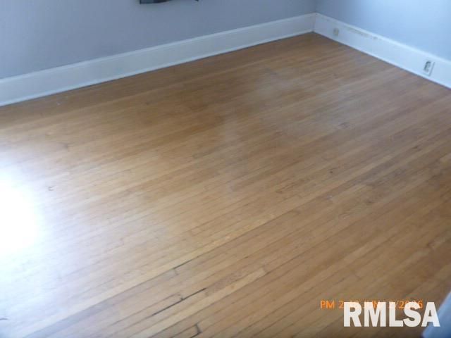 507 S 7TH Street, Pekin, IL 61554