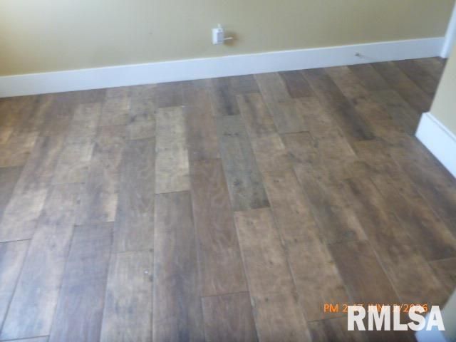 507 S 7TH Street, Pekin, IL 61554