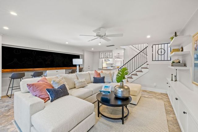 2718 Cardinal Drive, Vero Beach, FL 32963