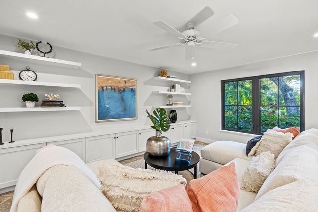 2718 Cardinal Drive, Vero Beach, FL 32963