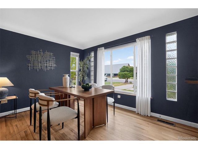 2621 Leyden St, Denver, CO 80207