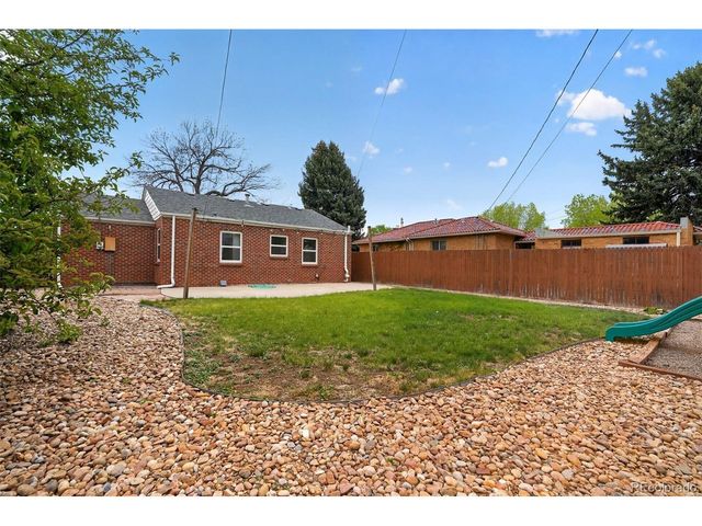2621 Leyden St, Denver, CO 80207