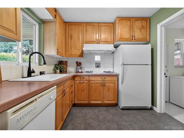 2621 Leyden St, Denver, CO 80207