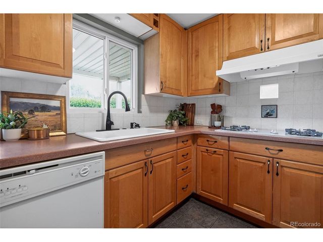 2621 Leyden St, Denver, CO 80207