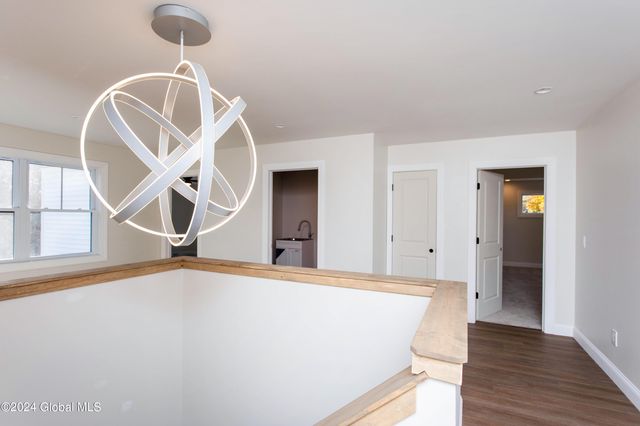 L7 Hetcheltown Road, Glenville, NY 12302