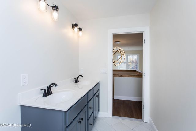 L7 Hetcheltown Road, Glenville, NY 12302