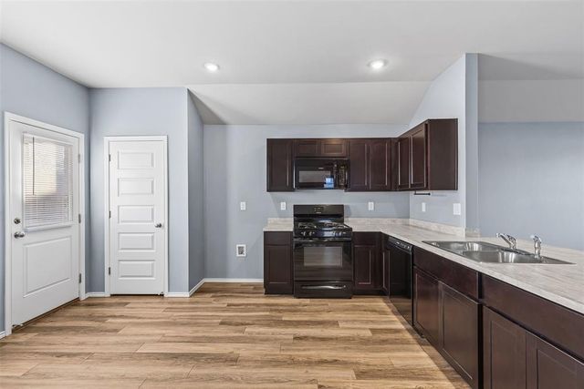 11712 NW 94th Street, Yukon, OK 73099