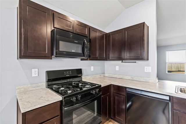 11712 NW 94th Street, Yukon, OK 73099