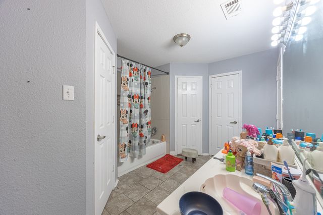 101 Chapel Creek, Fort Worth, TX 76108