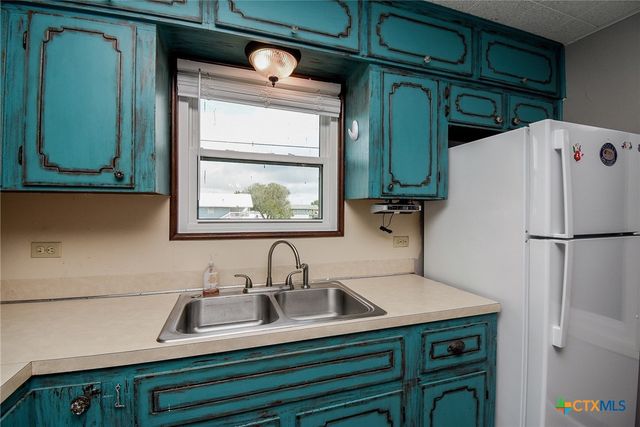 225 Swallow Drive, Palacios, TX 77465