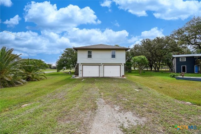 225 Swallow Drive, Palacios, TX 77465