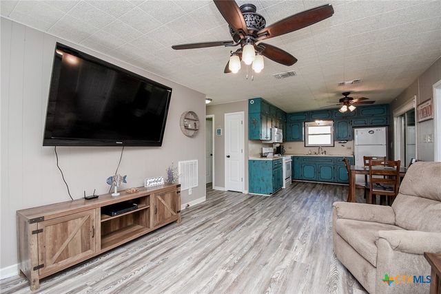 225 Swallow Drive, Palacios, TX 77465