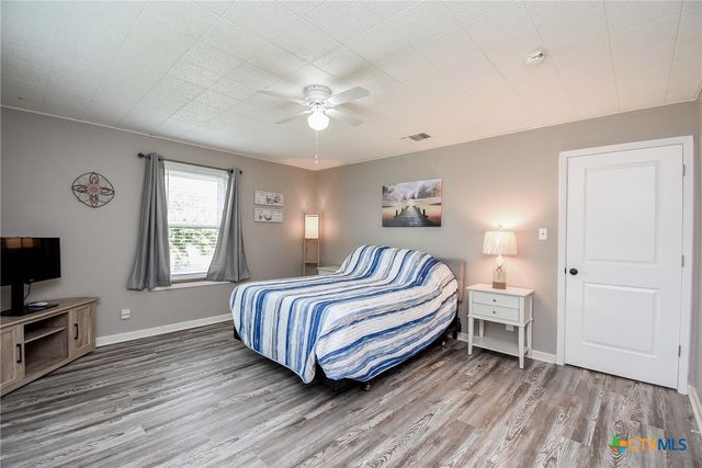 225 Swallow Drive, Palacios, TX 77465