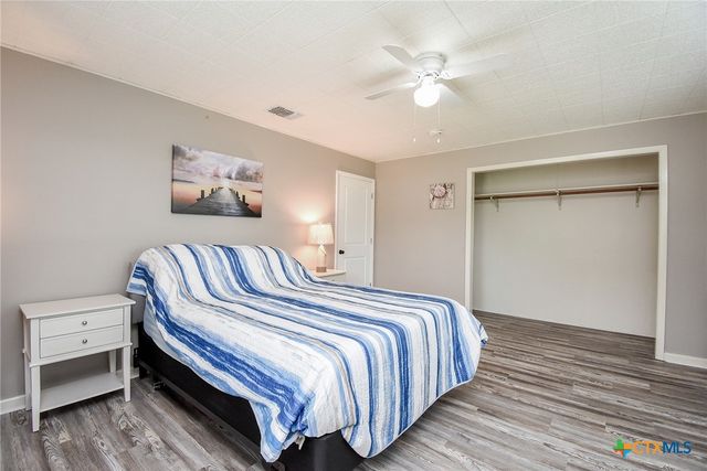 225 Swallow Drive, Palacios, TX 77465