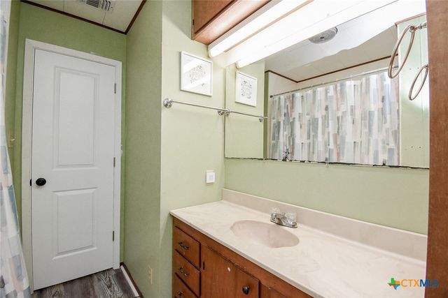 225 Swallow Drive, Palacios, TX 77465