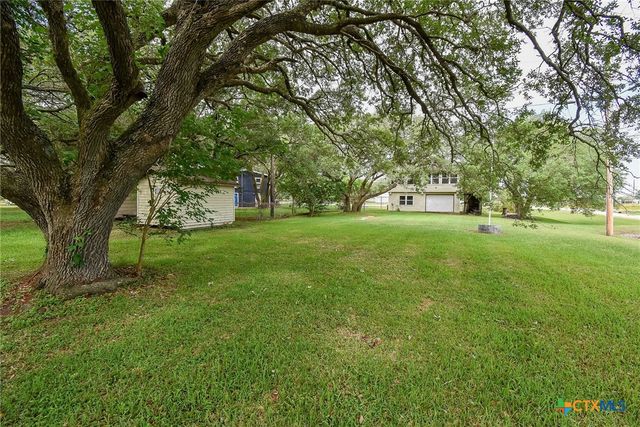 225 Swallow Drive, Palacios, TX 77465