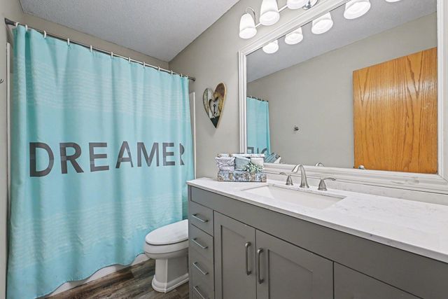 17330 Killarney Avenue, Prior Lake, MN 55372