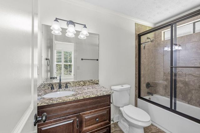 9630 Pine Thicket Way, Roswell, GA 30075