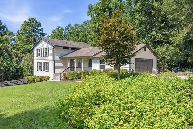 9630 Pine Thicket Way, Roswell, GA 30075