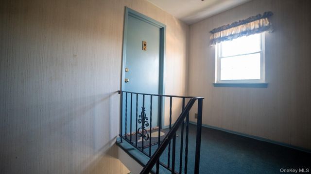 614 Woodland Hills Road, White Plains, NY 10603