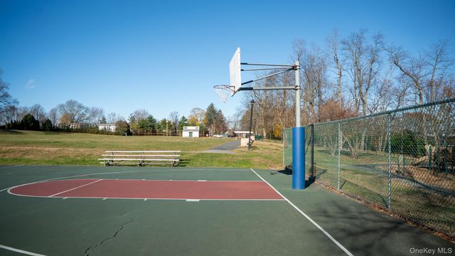 614 Woodland Hills Road, White Plains, NY 10603