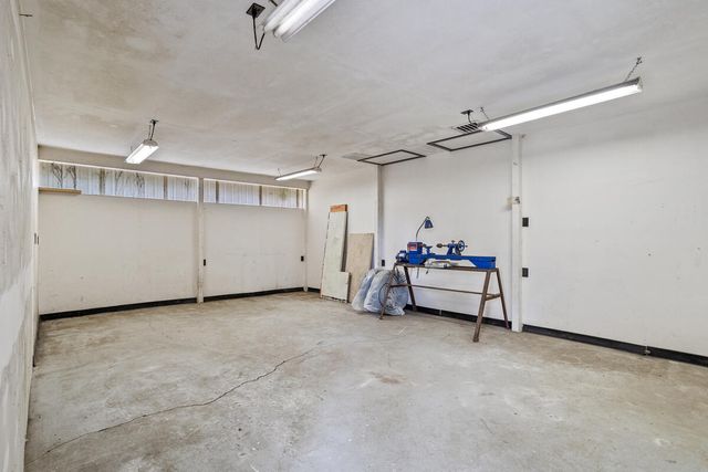 14135 Helmer Road, Battle Creek, MI 49015