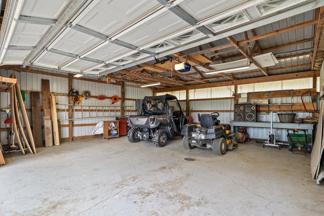 14135 Helmer Road, Battle Creek, MI 49015