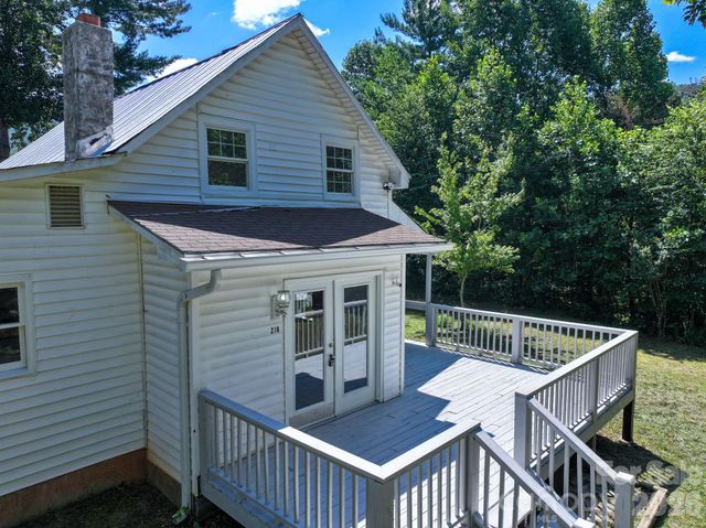 218 Garland Buchanan Road, Sylva, NC 28779