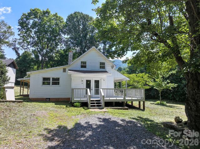 218 Garland Buchanan Road, Sylva, NC 28779