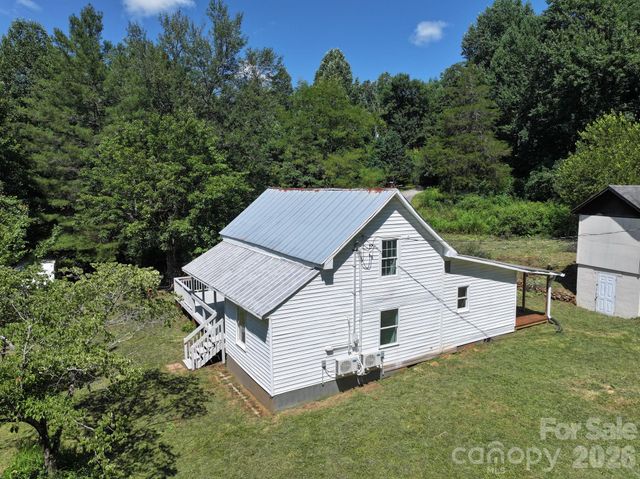 218 Garland Buchanan Road, Sylva, NC 28779