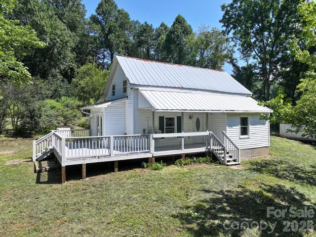 218 Garland Buchanan Road, Sylva, NC 28779