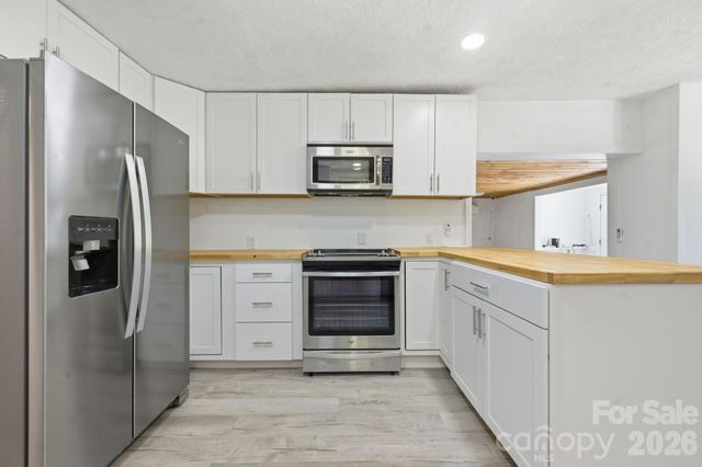 218 Garland Buchanan Road, Sylva, NC 28779