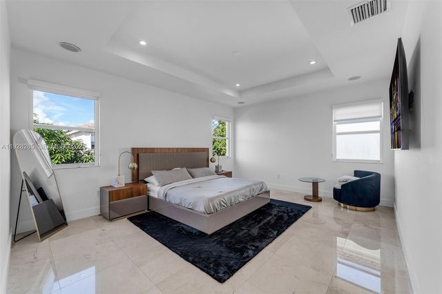 11229 NW 44th Ter, Doral, FL 33178